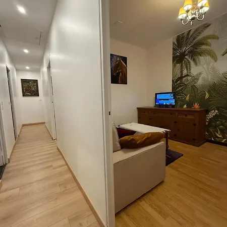Vakantiehuis Garden House, Parking, 3 Mins Rer, 1km Paris *