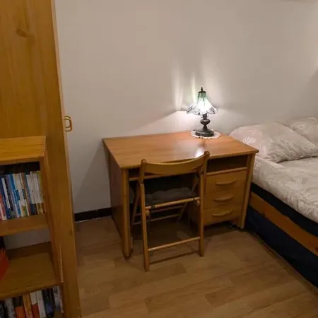 Vakantiehuis Garden House, Parking, 3 Mins Rer, 1km Paris *