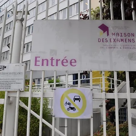Garden House, Parking, 3 Mins Rer, 1km Paris Дом отдыха *