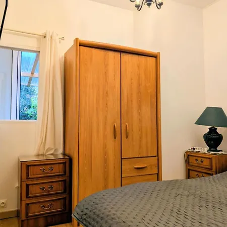 Garden House, Parking, 3 Mins Rer, 1km Paris *